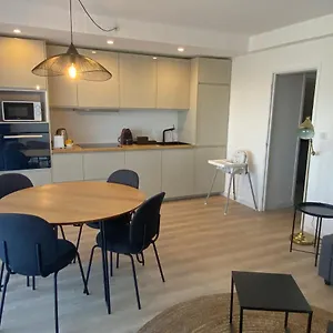 https://face-a-la-mer-cassis-et-son-cap-canaille.fr-provencehotel.com